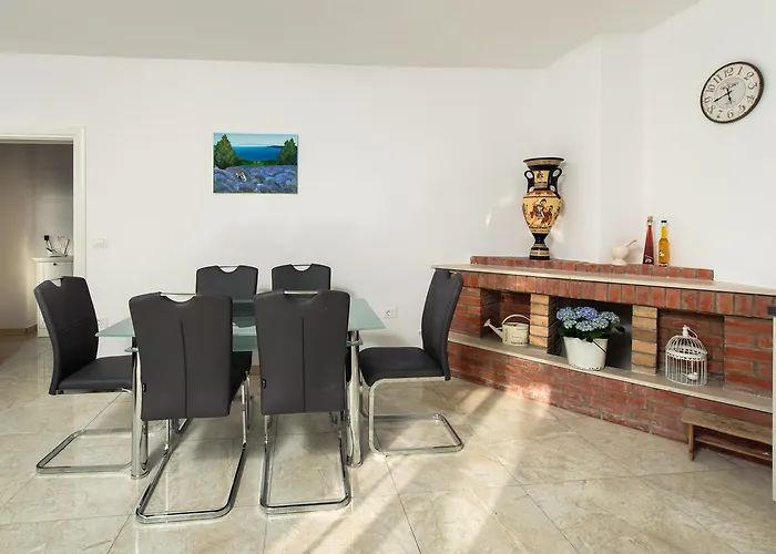 Cezar Luxury Apartment