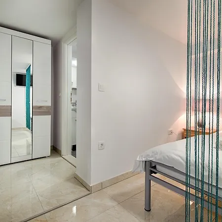 Cezar Luxury Apartment Omis Exterior photo