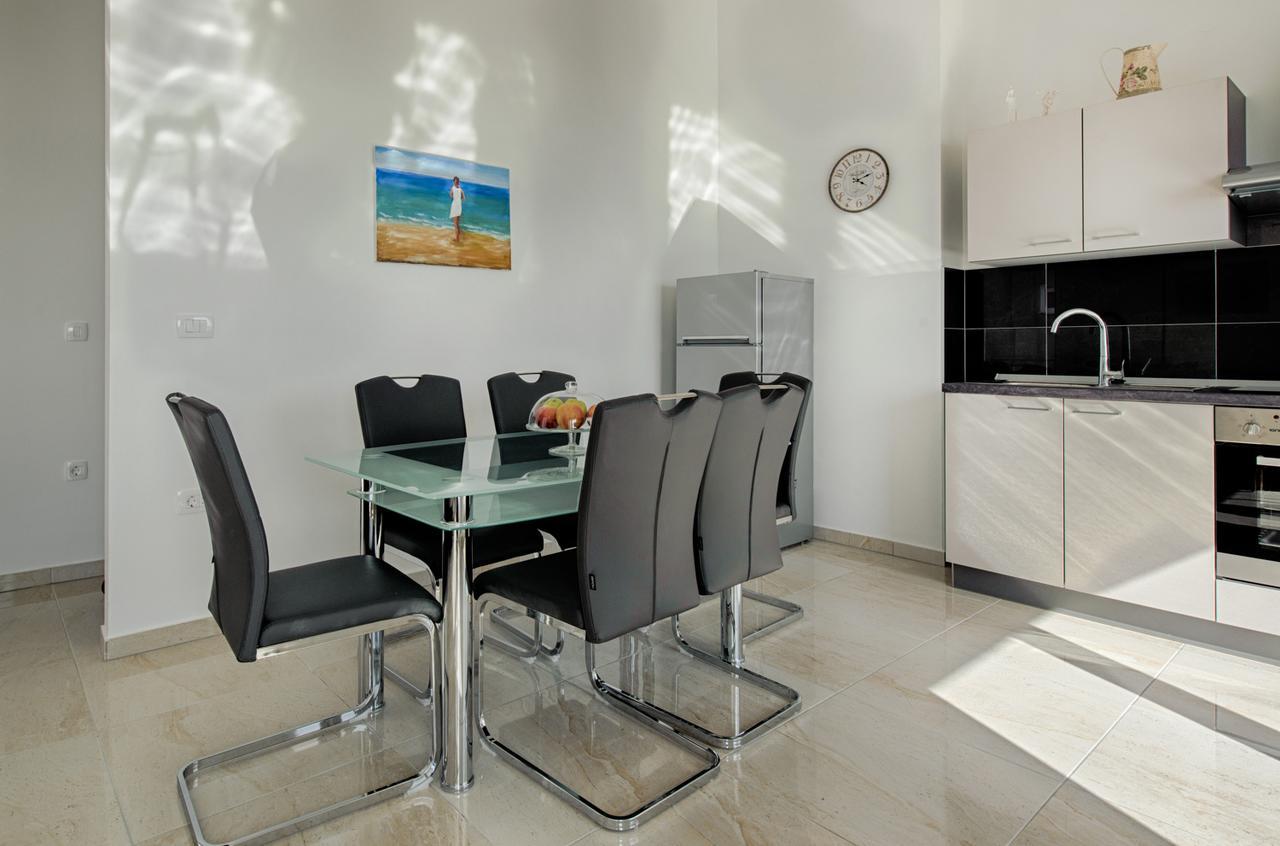 Cezar Luxury * Omis