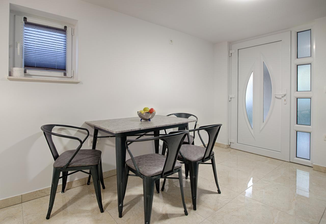 Cezar Luxury Apartment *